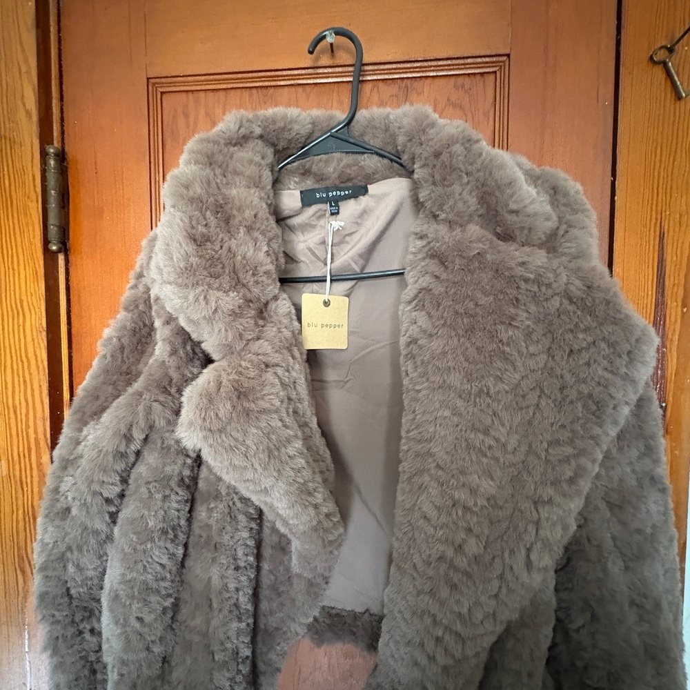 Fuzzy faux fur cropped coat